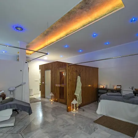 Paxos Club & 4* Gaios