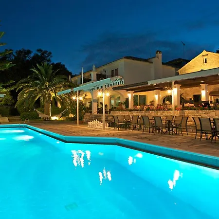 Rezort Paxos Club &
