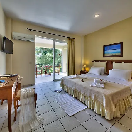 Paxos Club & 4* Gaios
