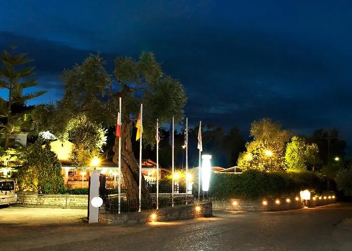 Paxos Club & 4* Gaios