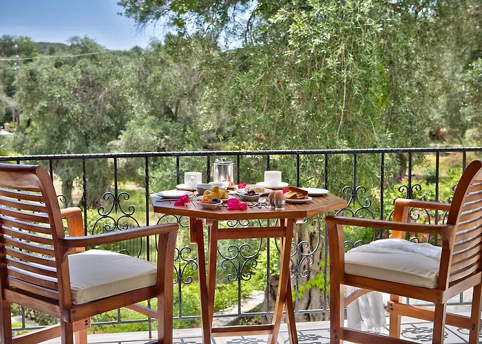 Paxos Club & 4* Gaios