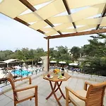 Paxos Club & 4* Γάιος