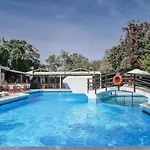Paxos Club & Θέρετρο