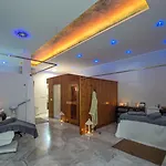 Θέρετρο Paxos Club & Γάιος