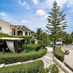 Θέρετρο Paxos Club & 4*