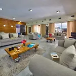 Paxos Club & Γάιος