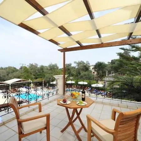 Paxos Club & 4* Gaios