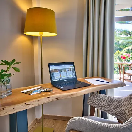 Paxos Club & Курортный комплекс 4*