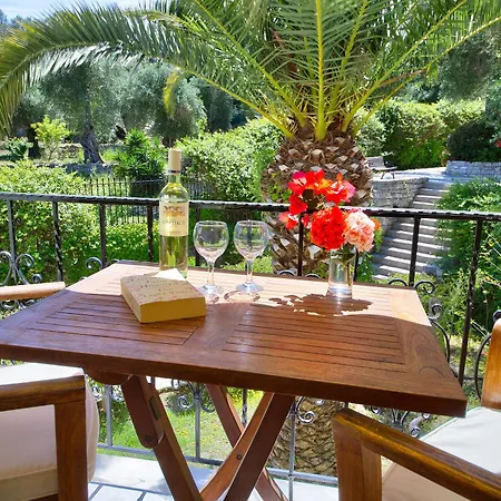 Курортный комплекс Paxos Club & Гайос