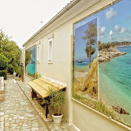 Resort Paxos Club & 4*