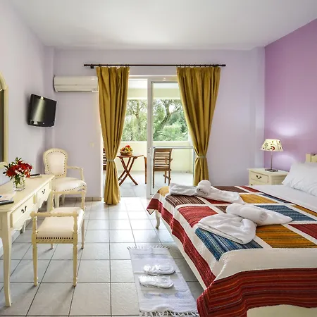 Resort Paxos Club & Gaios