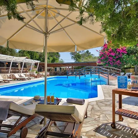 Курортный комплекс Paxos Club & 4*