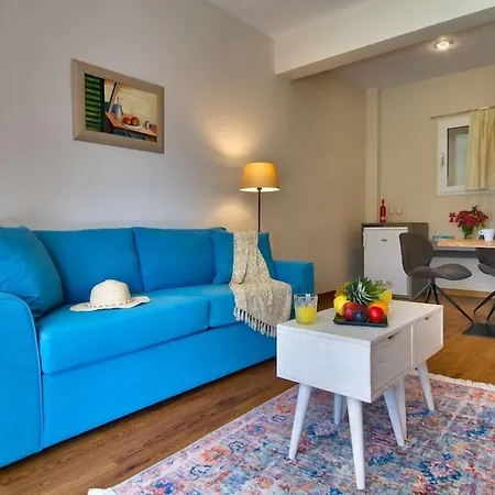 Paxos Club & 4*
