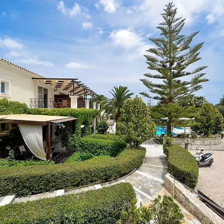 Resort Paxos Club & 4*