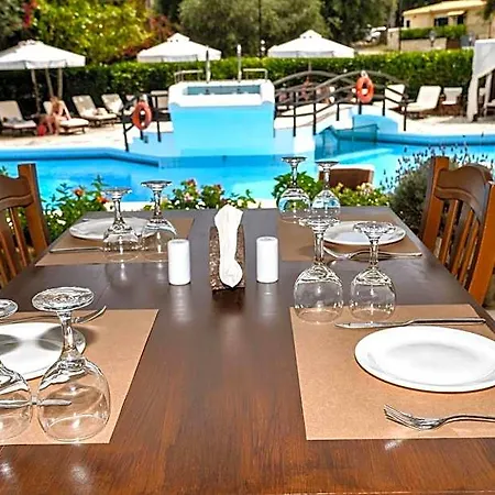 Paxos Club & 度假村 4*