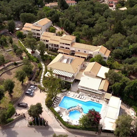 リゾート Paxos Club & 4*
