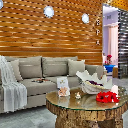 Paxos Club & 4* Гайос