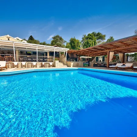 Resort Paxos Club &
