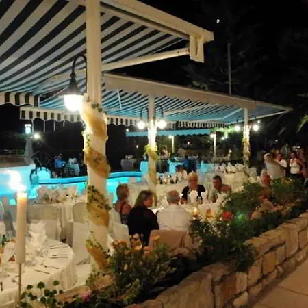 Курортный комплекс Paxos Club &