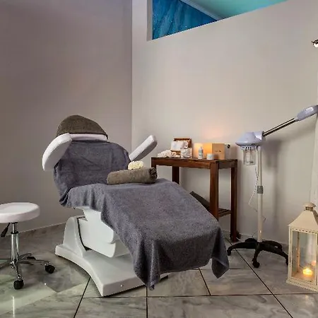 Resort Paxos Club & 4*