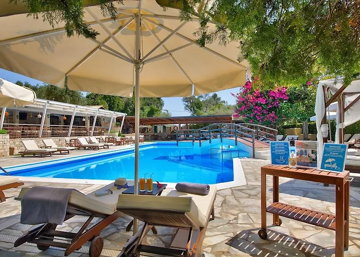 Курортный комплекс Paxos Club & 4*