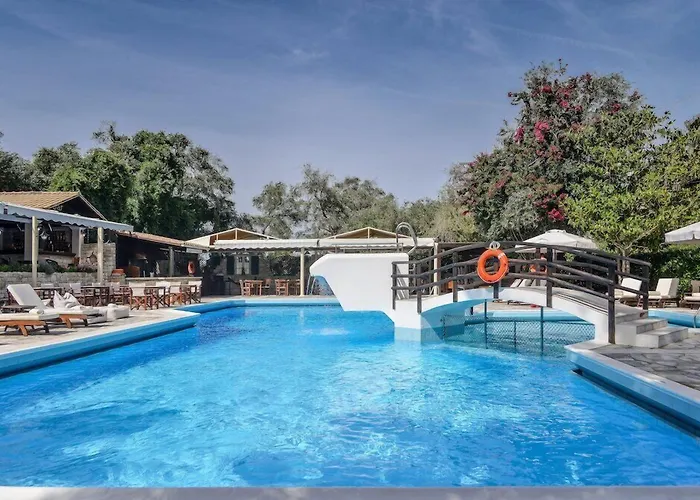 Paxos Club & Курортный комплекс