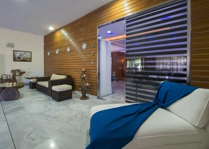 Paxos Club &