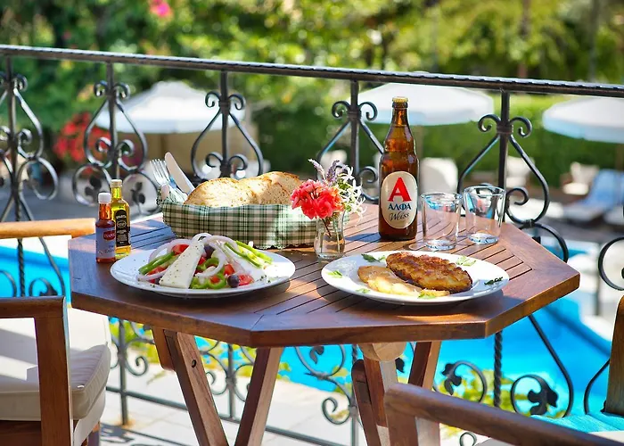 منتجع Paxos Club & جايوس