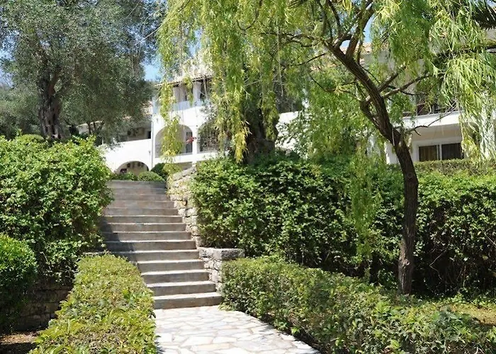 Paxos Club & Курортный комплекс